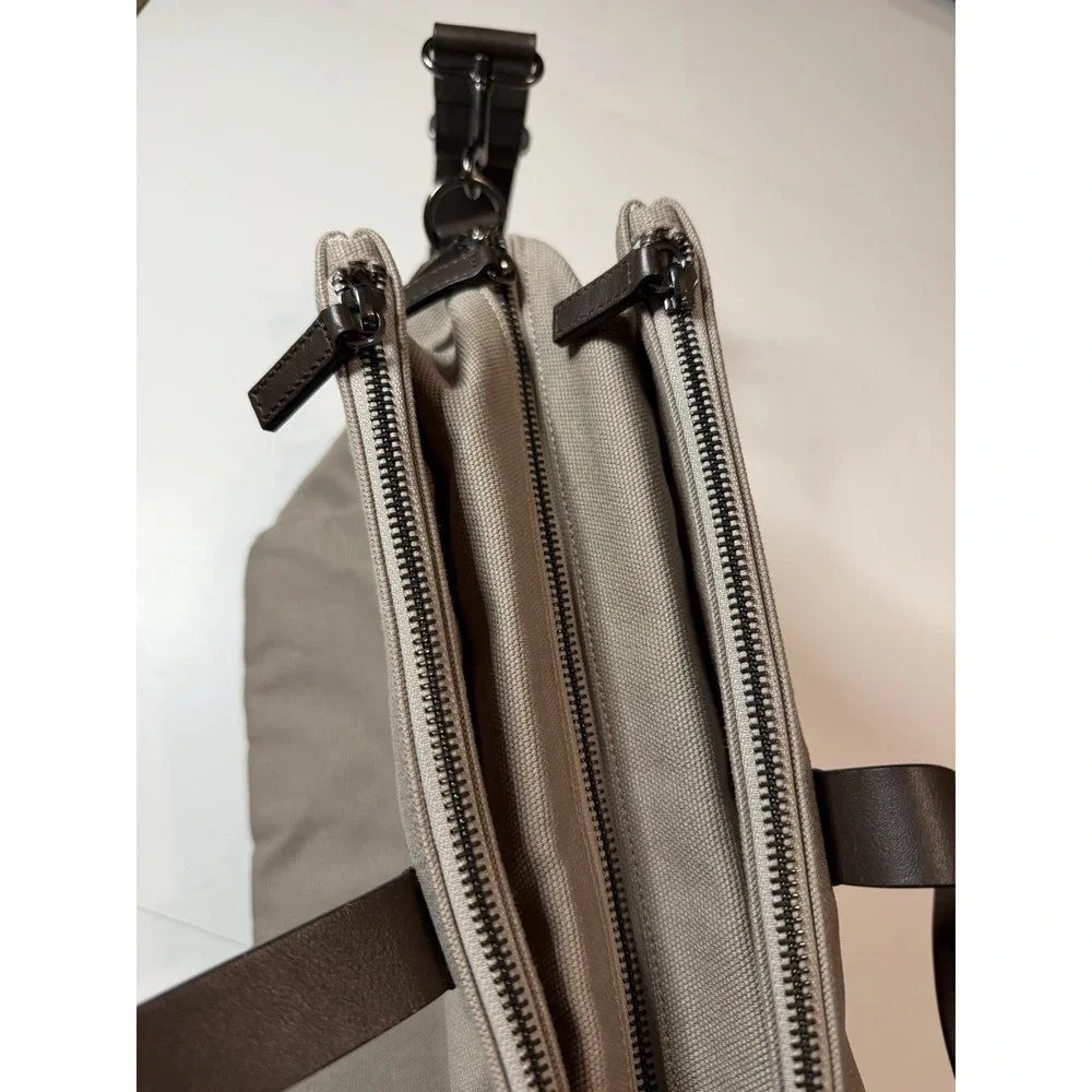 Cuyana Mens Triple Zipper Weekender Canvas/Leather Trim Travel Brown Bag